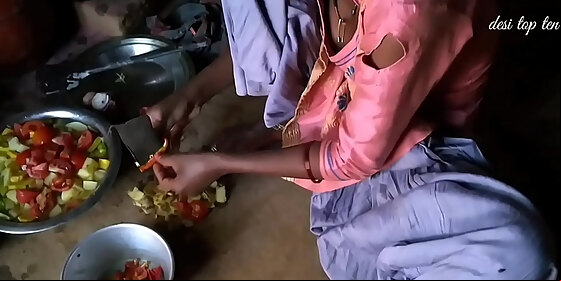 kitchen me khana bana rahi best wife sex kitchen sex