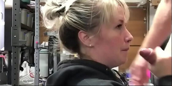 fucking my thick hairdresser mase619 gives a tip